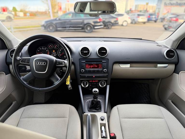 Audi A3 1,6 Ambiente Sportback