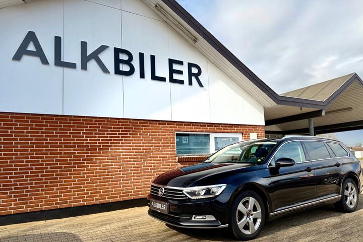 Sort VW Passat fra 2019