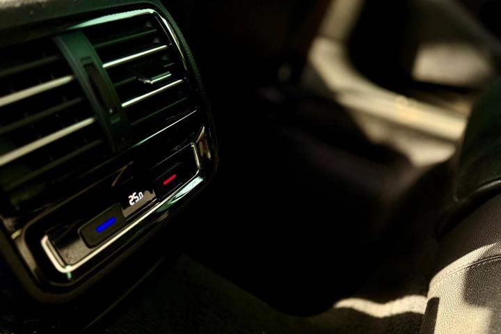 Sort VW Passat fra 2019