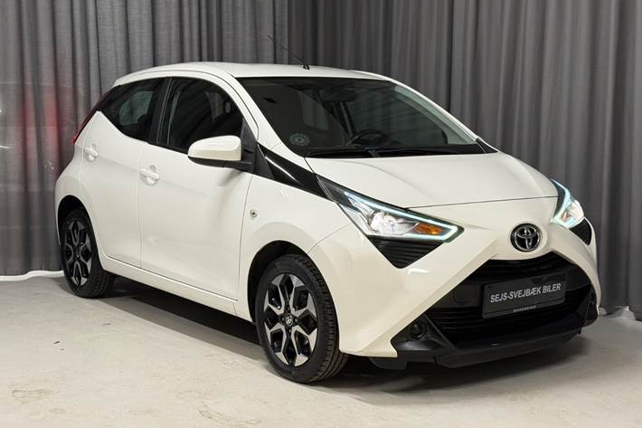Hvid Toyota Aygo fra 2018