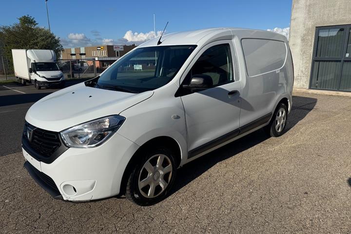 Hvid Dacia Dokker fra 2021
