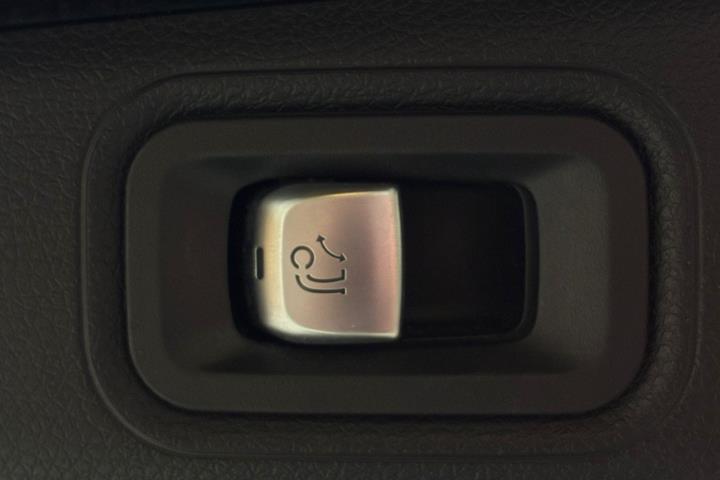 Sort Mercedes E43 fra 2018