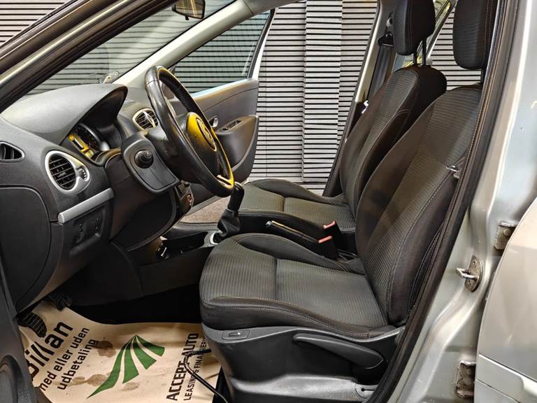 Renault Clio III 1,2 16V TCe Expression