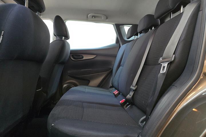 Brun Nissan Qashqai fra 2014
