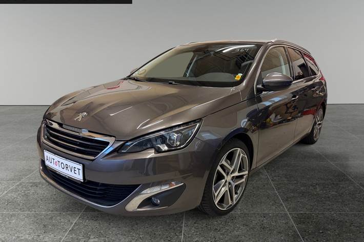 Grå Peugeot 308 fra 2016