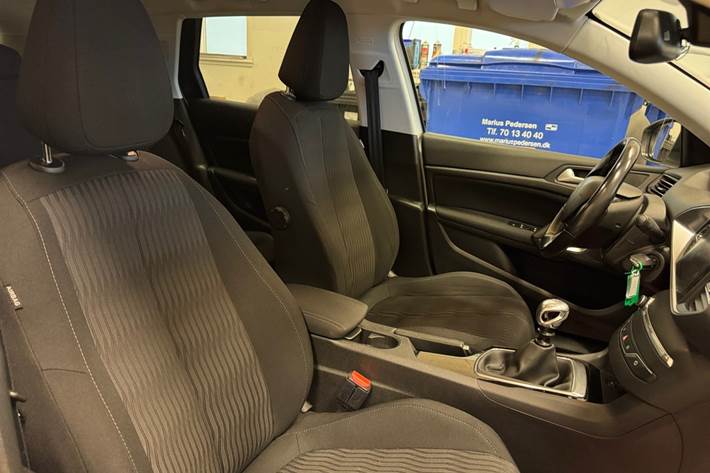 Hvid Peugeot 308 fra 2015