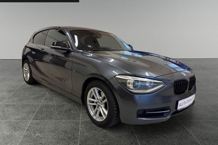 Sort BMW 118d fra 2013