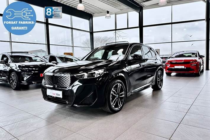 Sort BMW iX1 fra 2024