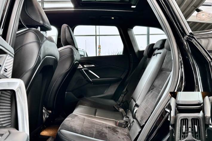 Sort BMW iX1 fra 2024