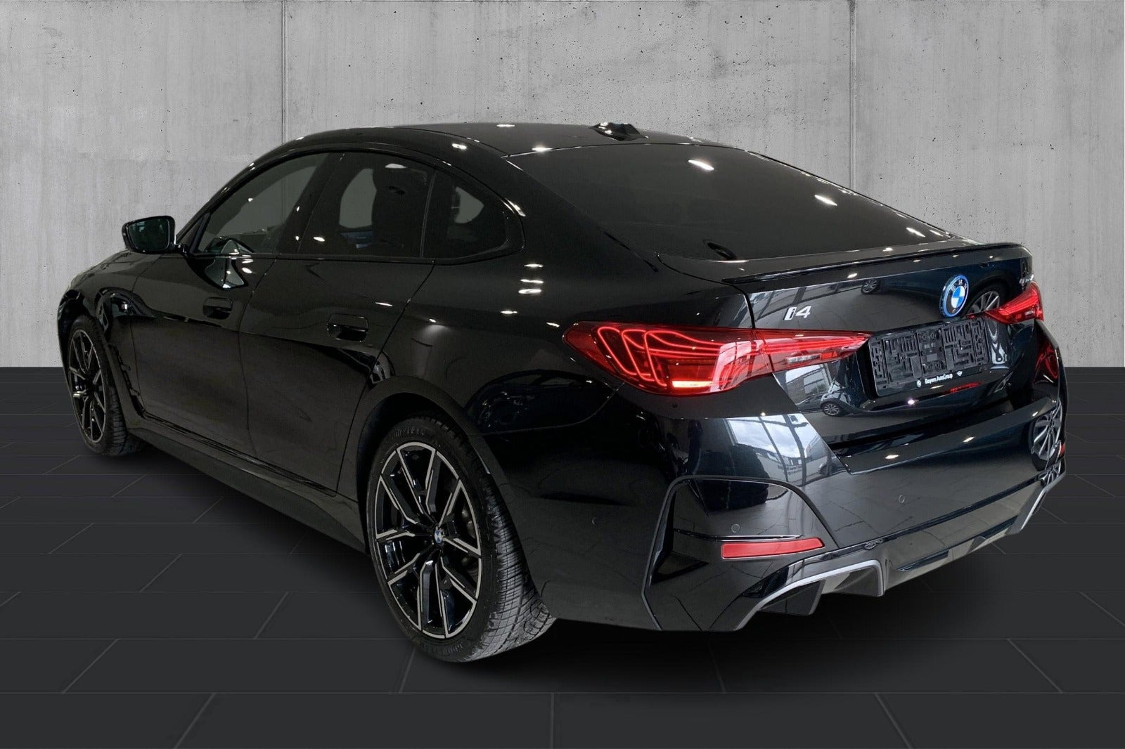 undefined BMW i4 fra 2025