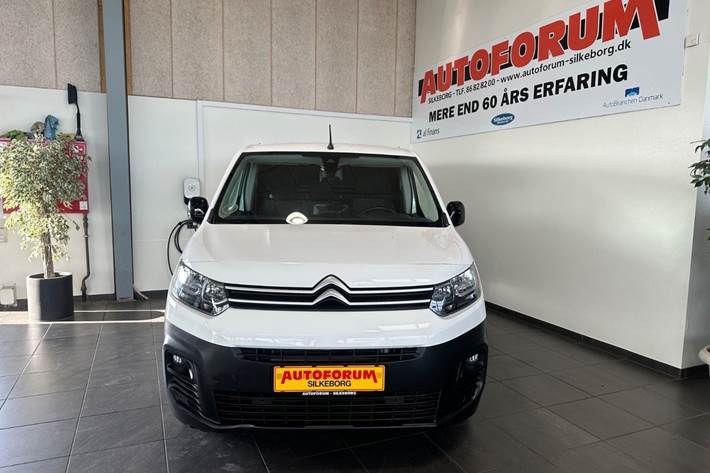 Hvid Citroën Berlingo fra 2021
