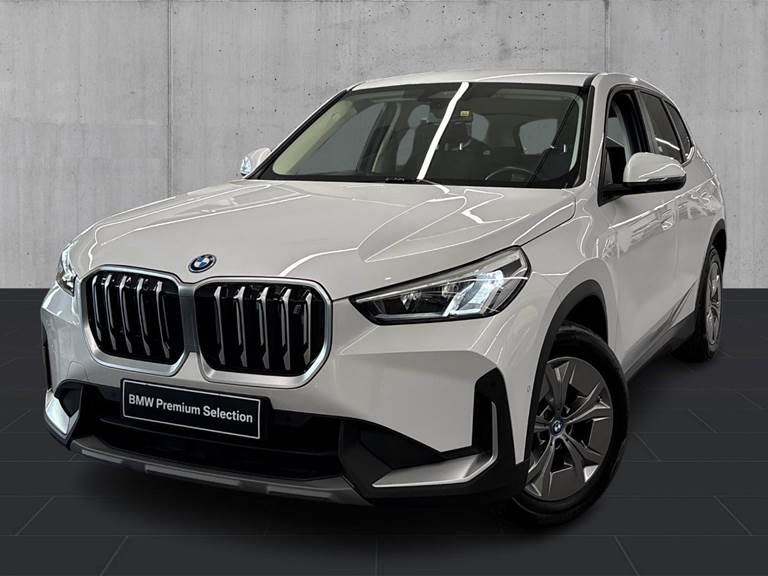 BMW iX1 xDrive30 X-Line