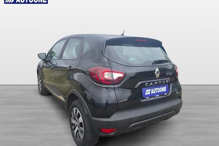Sort Renault Captur fra 2017
