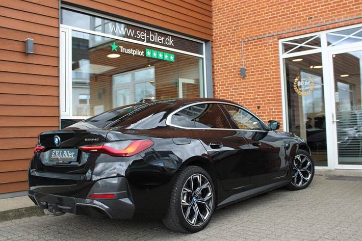 Sort BMW i4 fra 2022
