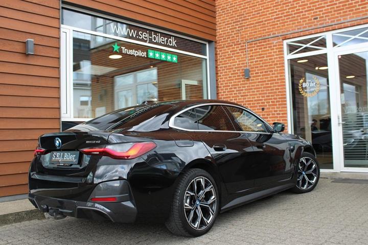 Sort BMW i4 fra 2022