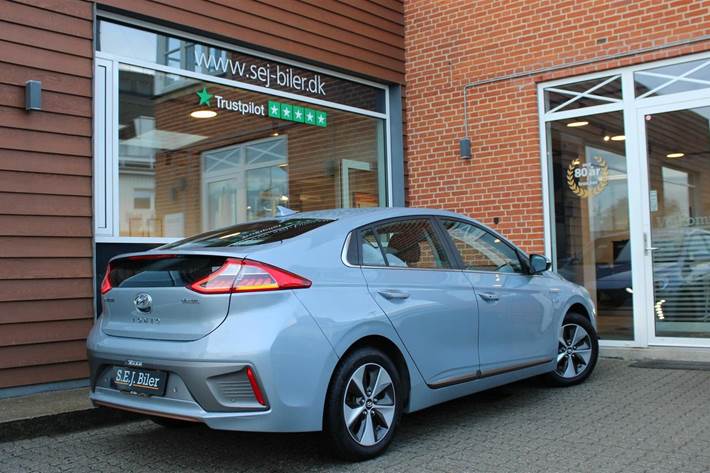 Sølv Hyundai Ioniq fra 2019