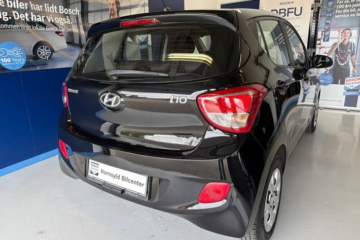Sort Hyundai i10 fra 2015