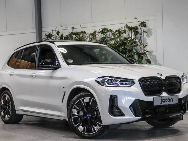 BMW iX3 Charged Plus M-Sport