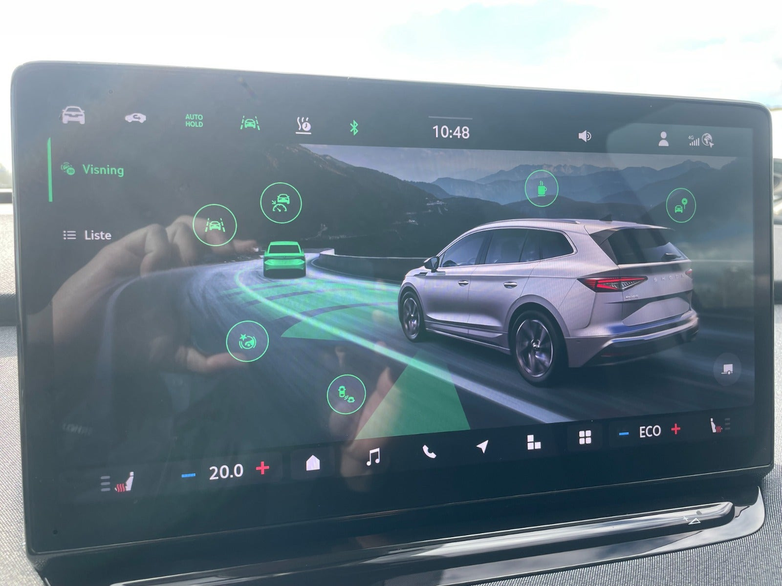 Grå Skoda Enyaq fra 2026