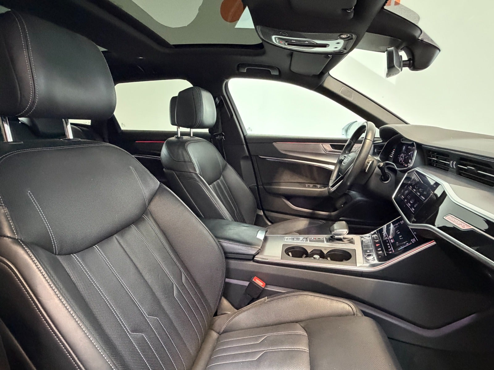 Hvid Audi A6 fra 2019