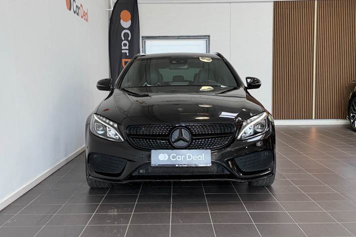 Sort Mercedes C43 fra 2016
