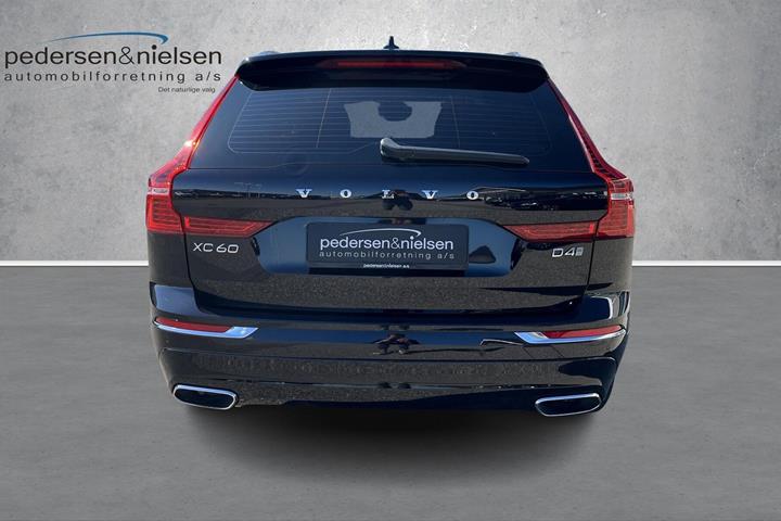 Sort Volvo XC60 fra 2020