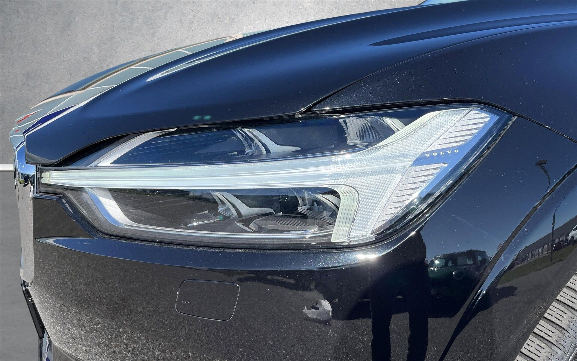 Sort Volvo XC60 fra 2020