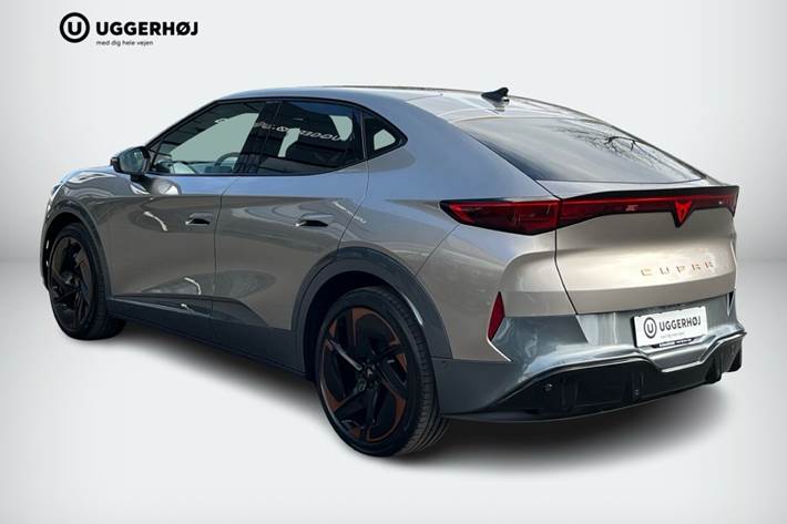 Beige Cupra Tavascan fra 2025