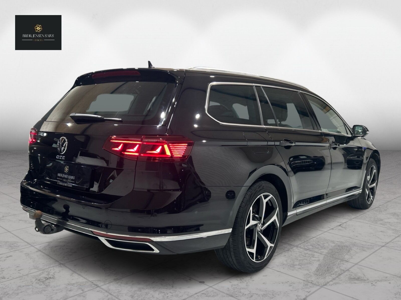 Sort VW Passat fra 2022