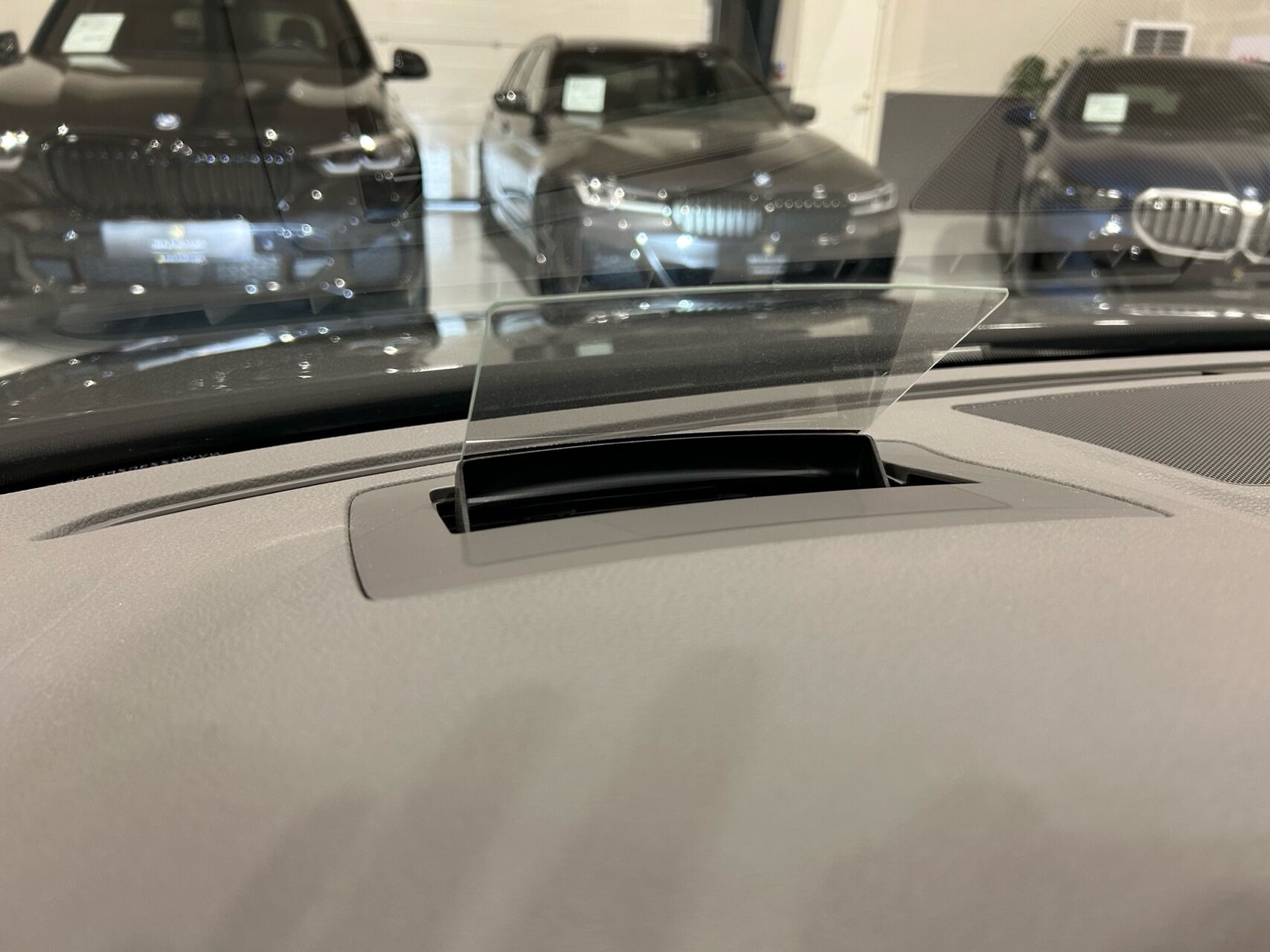 Sort VW Passat fra 2022