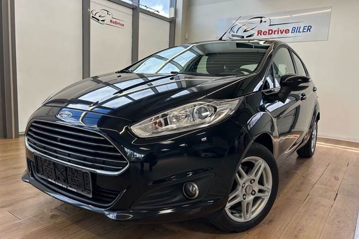 Sort Ford Fiesta fra 2014