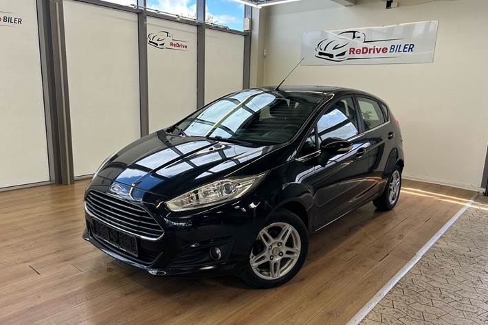 Sort Ford Fiesta fra 2014