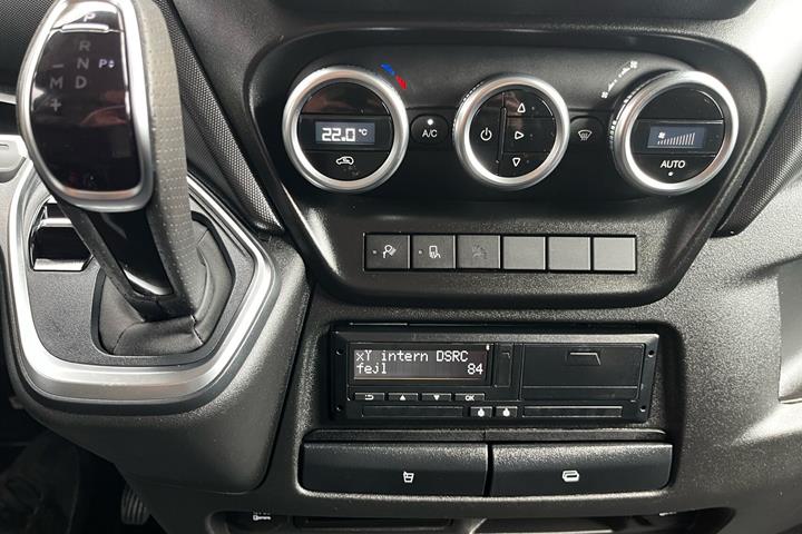 Grå Iveco Daily fra 2025