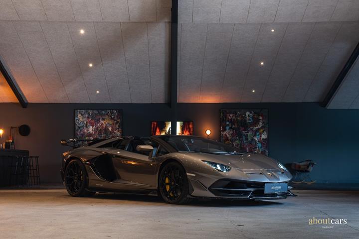 undefined Lamborghini Aventador fra 2021