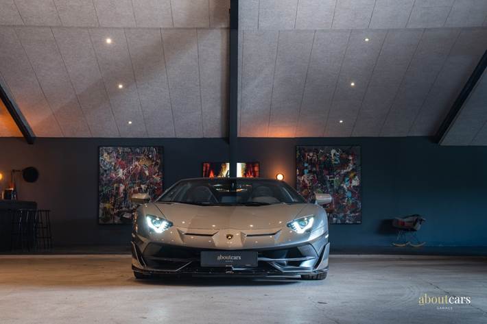 undefined Lamborghini Aventador fra 2021