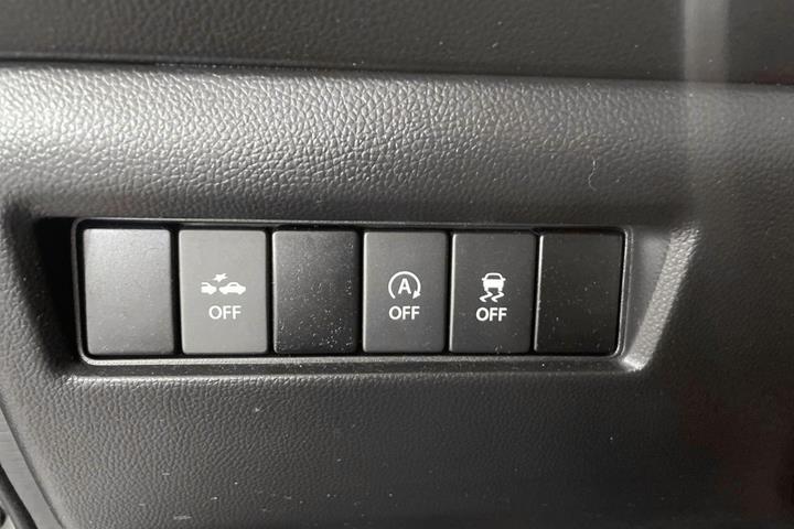 Grå Suzuki Swift fra 2021