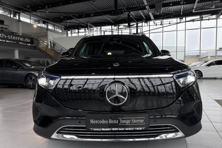 Sort Mercedes EQB250+ fra 2025