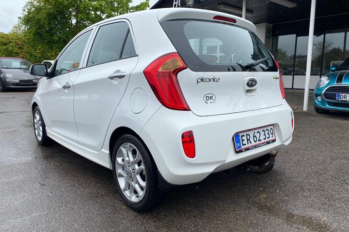 Hvid Kia Picanto fra 2012