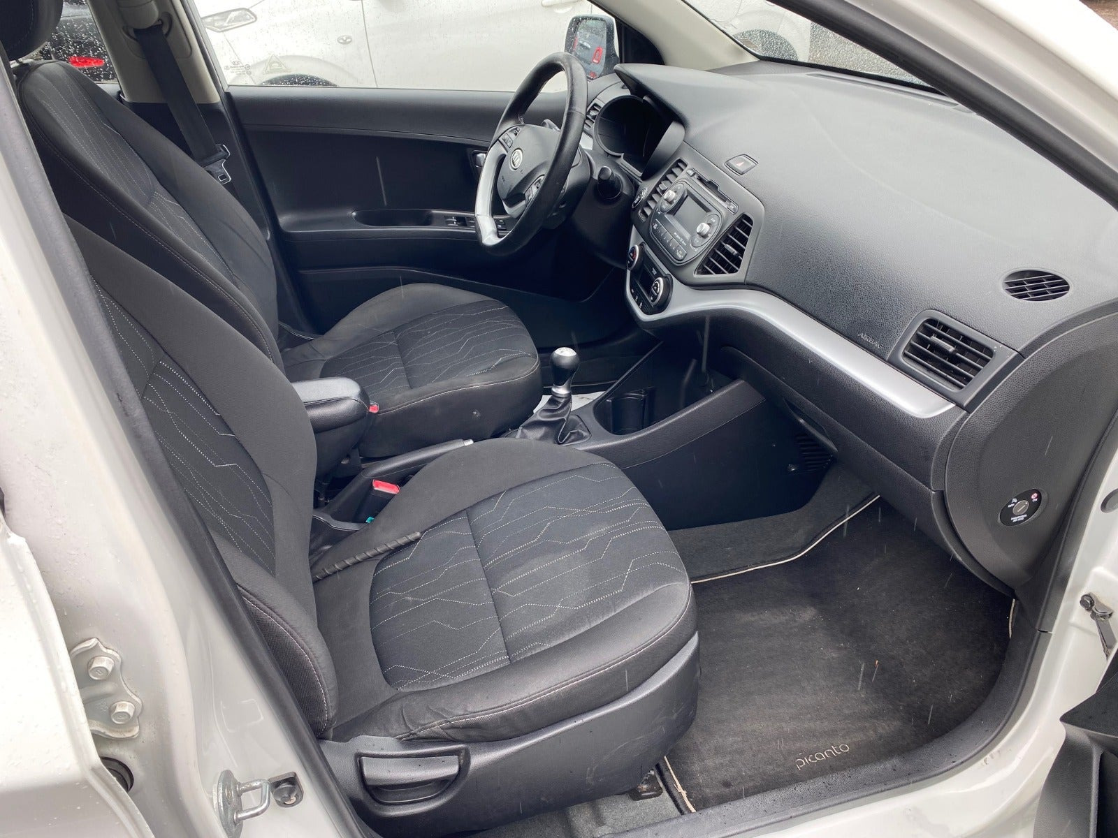 Hvid Kia Picanto fra 2012