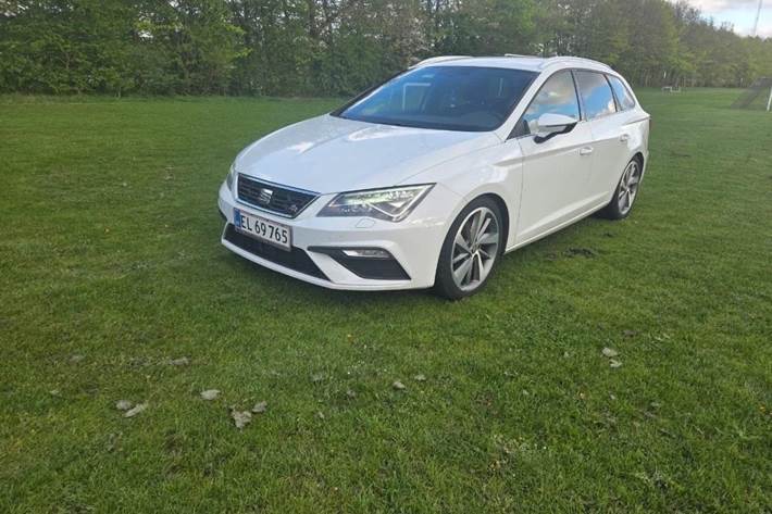 Hvid Seat Leon fra 2018