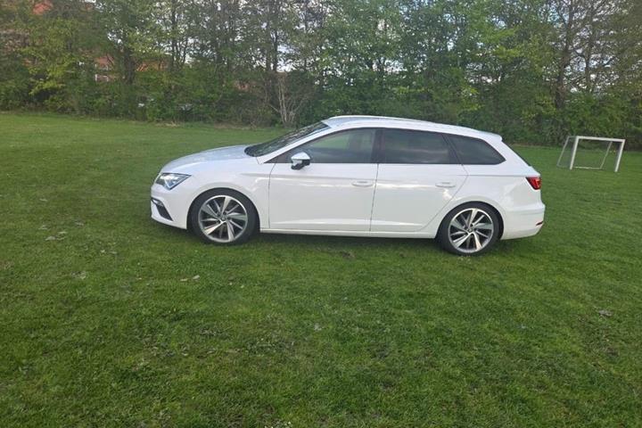 Hvid Seat Leon fra 2018