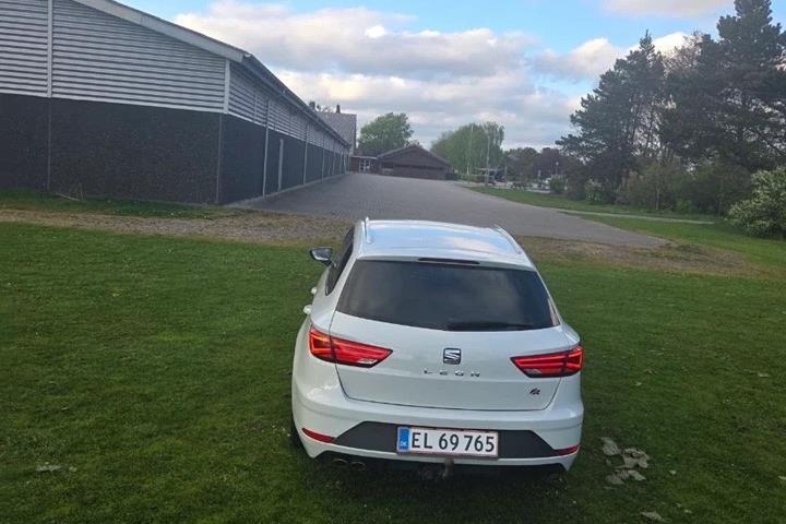 Hvid Seat Leon fra 2018