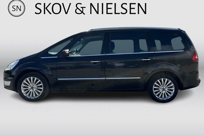 Sort Ford Galaxy fra 2011