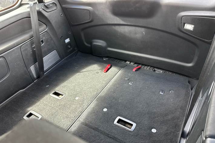 Sort Ford Galaxy fra 2011
