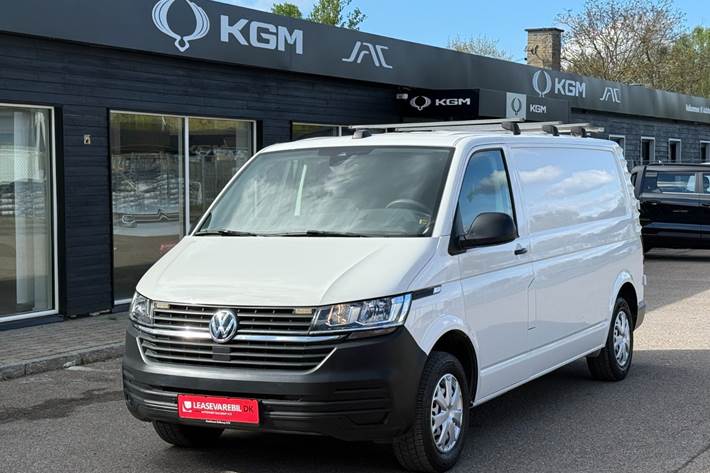 Hvid VW Transporter fra 2021