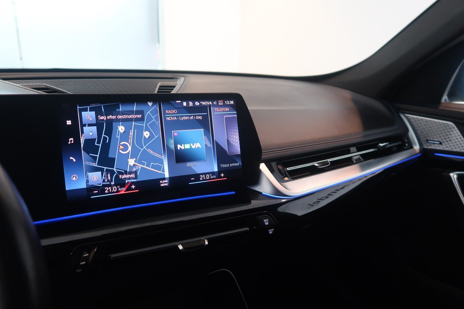 Hvid BMW iX1 fra 2023