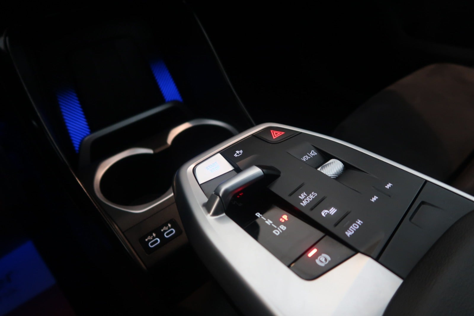 Hvid BMW iX1 fra 2023