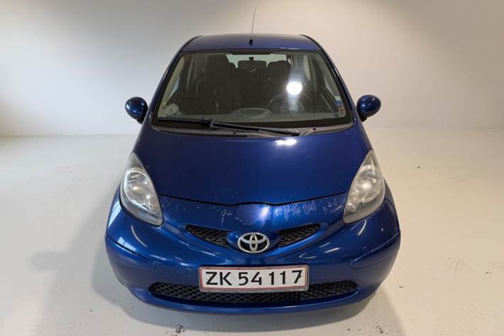 Blå Toyota Aygo fra 2008