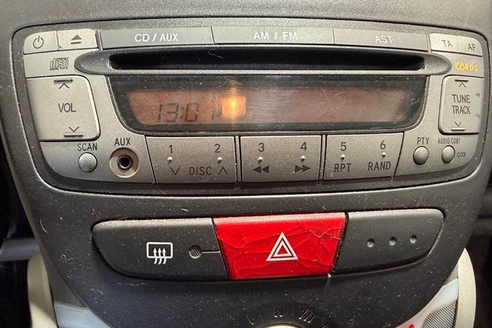 Blå Toyota Aygo fra 2008