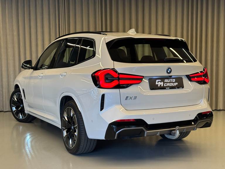BMW iX3 Charged Plus M-Sport